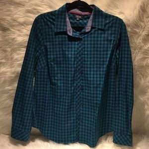 IZOD women’s Shirt